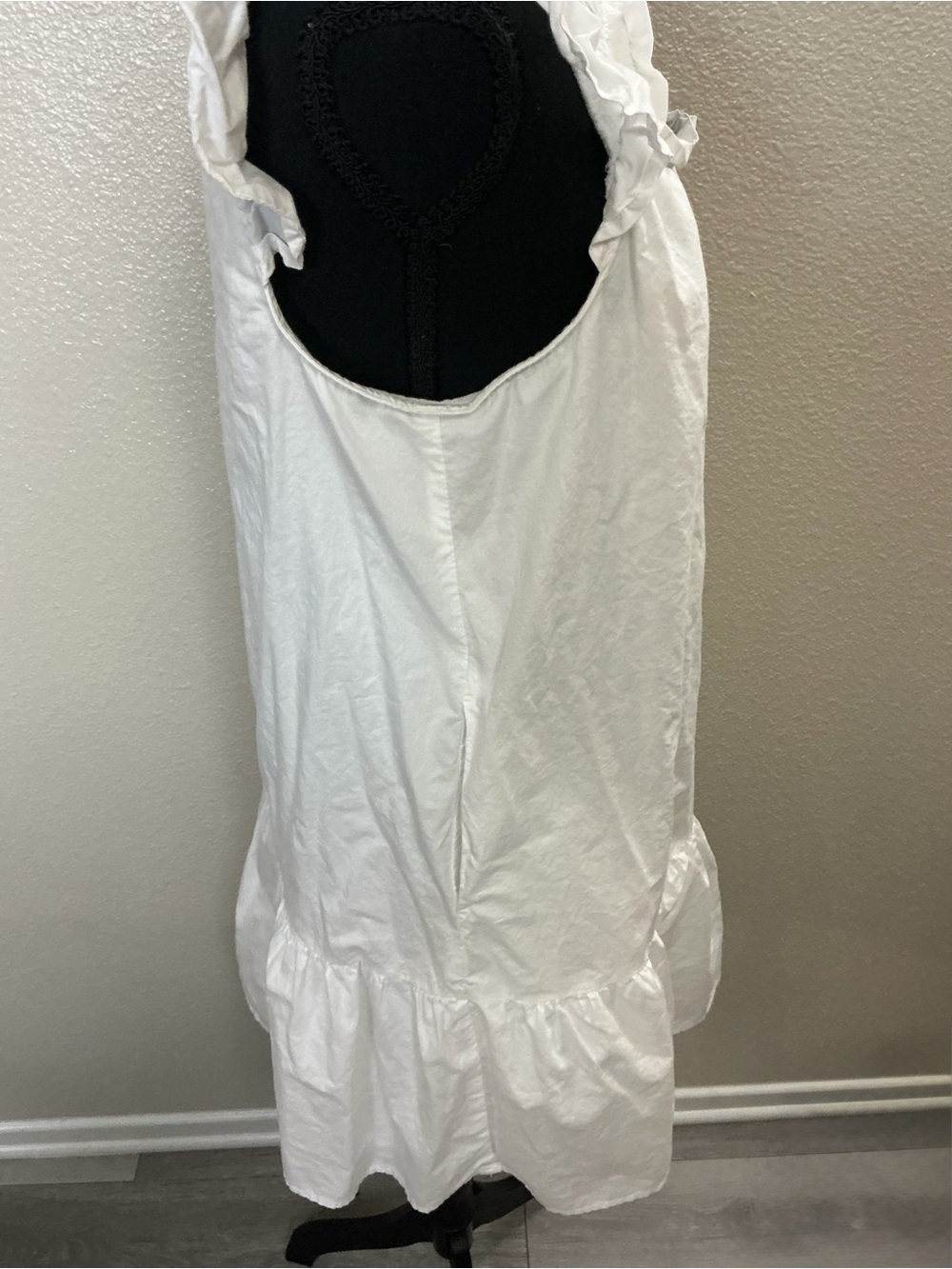 Old Navy White Smocked Ruffle Top - Picture 2 of 4